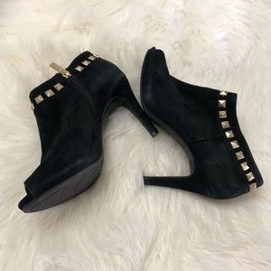 Bandolino Suede Peep Toe Stiletto Booties Sz 6